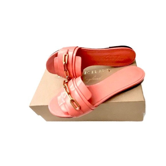 Burberry | ‘Coleford’ Patent Leather Flat Slides - Picture 4 of 16